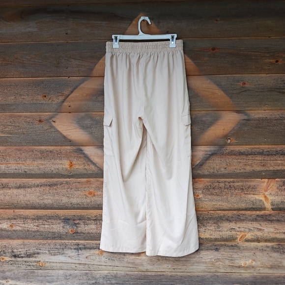 Kisnet Beige Elastic Waist Cargo Wide Leg Lightweight Pants Womens Size M - Picture 3 of 6